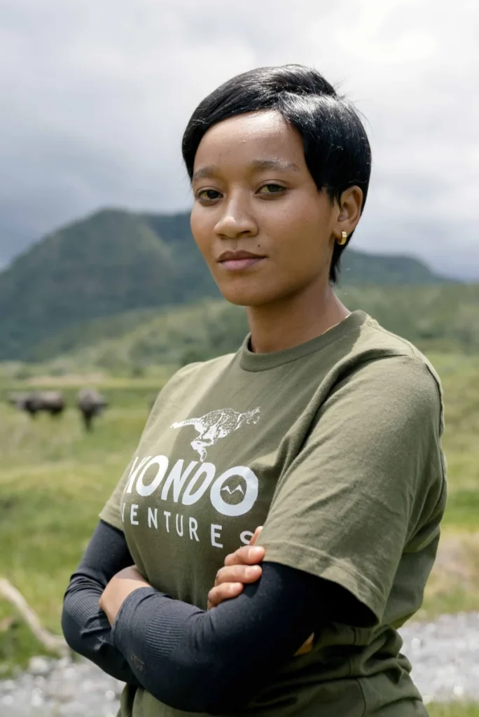 Ester — Akondo team